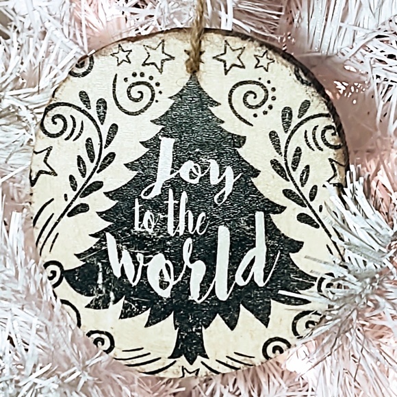 Hand Crafted Decoupage Wooden Christmas Ornament/Joy To The World Decoupage - Picture 3 of 3